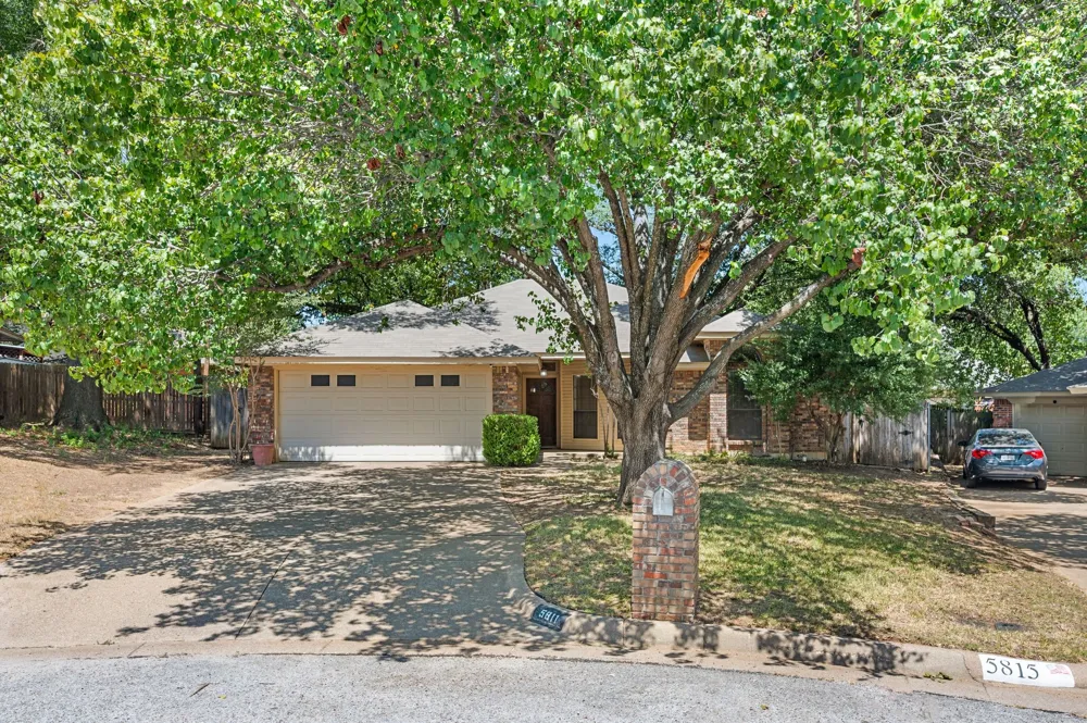 5811 Terra Drive Arlington, TX 76017