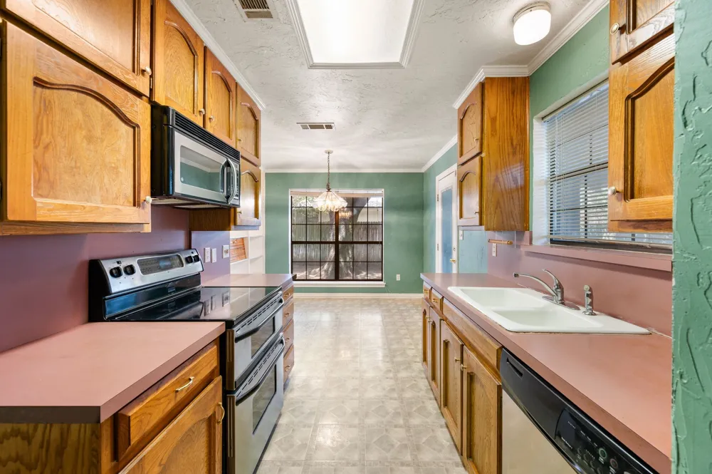 5811 Terra Drive Arlington, TX 76017