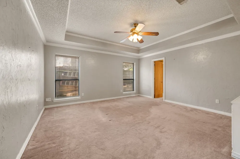 5811 Terra Drive Arlington, TX 76017