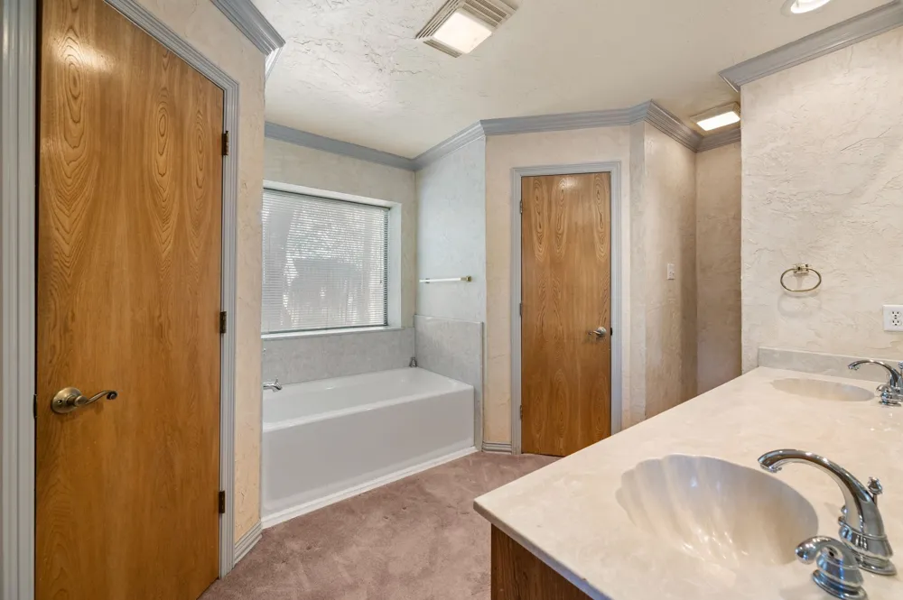 5811 Terra Drive Arlington, TX 76017
