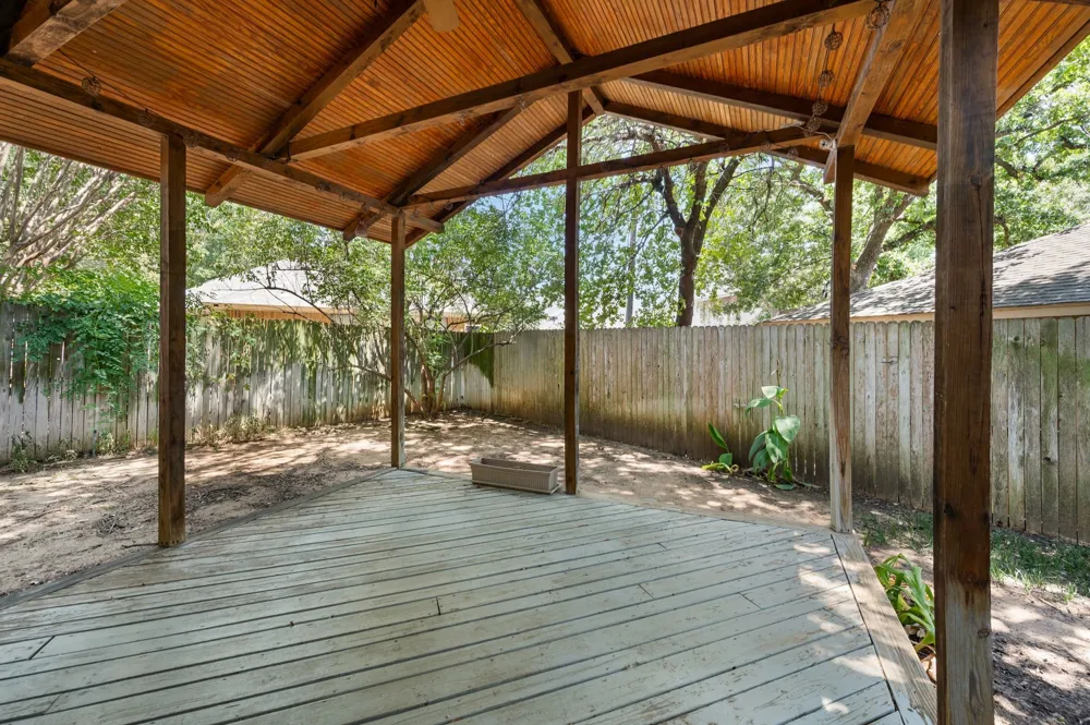 5811 Terra Drive Arlington, TX 76017