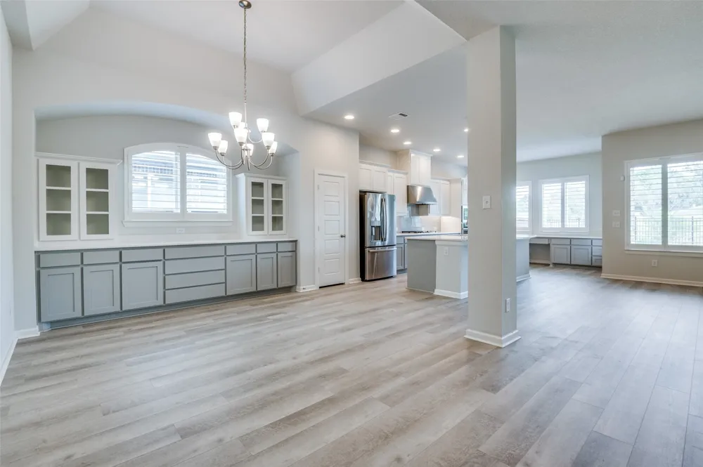 1407 Lone Eagle Way Arlington, TX 76005
