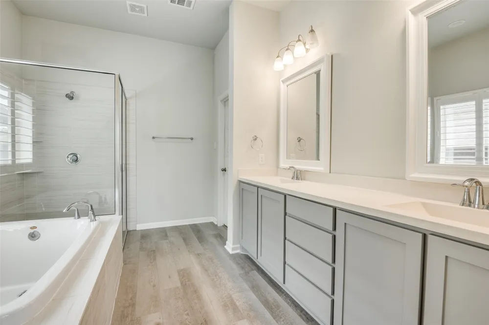 1407 Lone Eagle Way Arlington, TX 76005