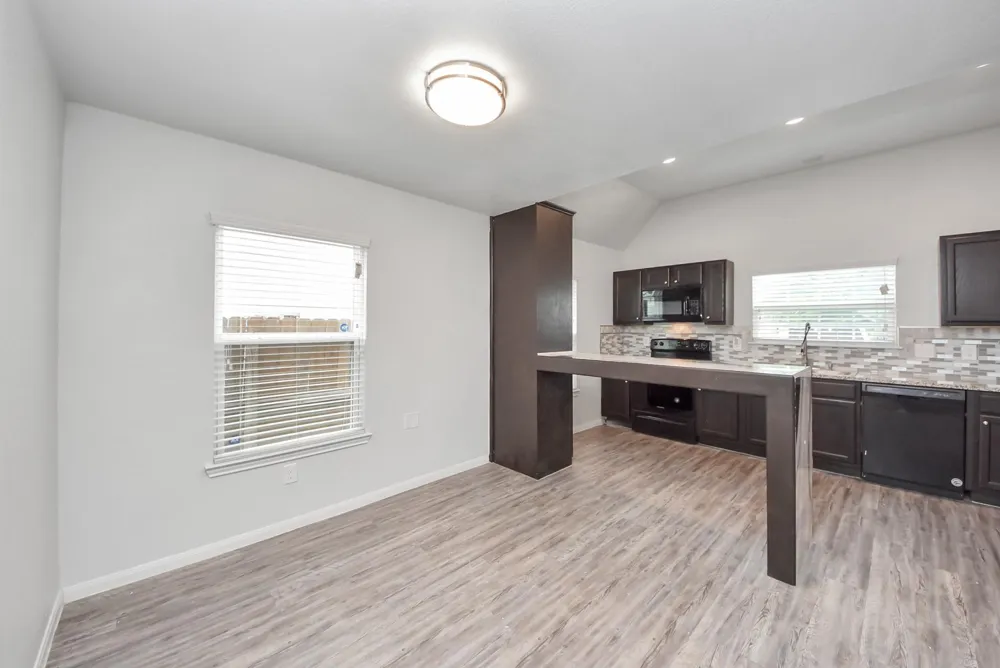 16692 E Ivanhoe Street Montgomery, TX 77316