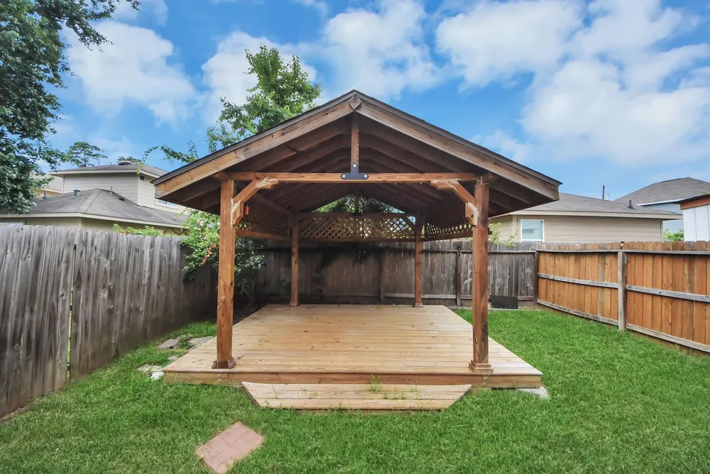 16692 E Ivanhoe Street Montgomery, TX 77316