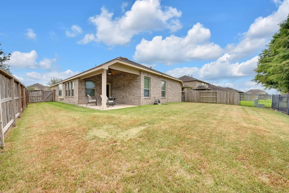 5002 Naples Grove Lane Rosharon, TX 77583