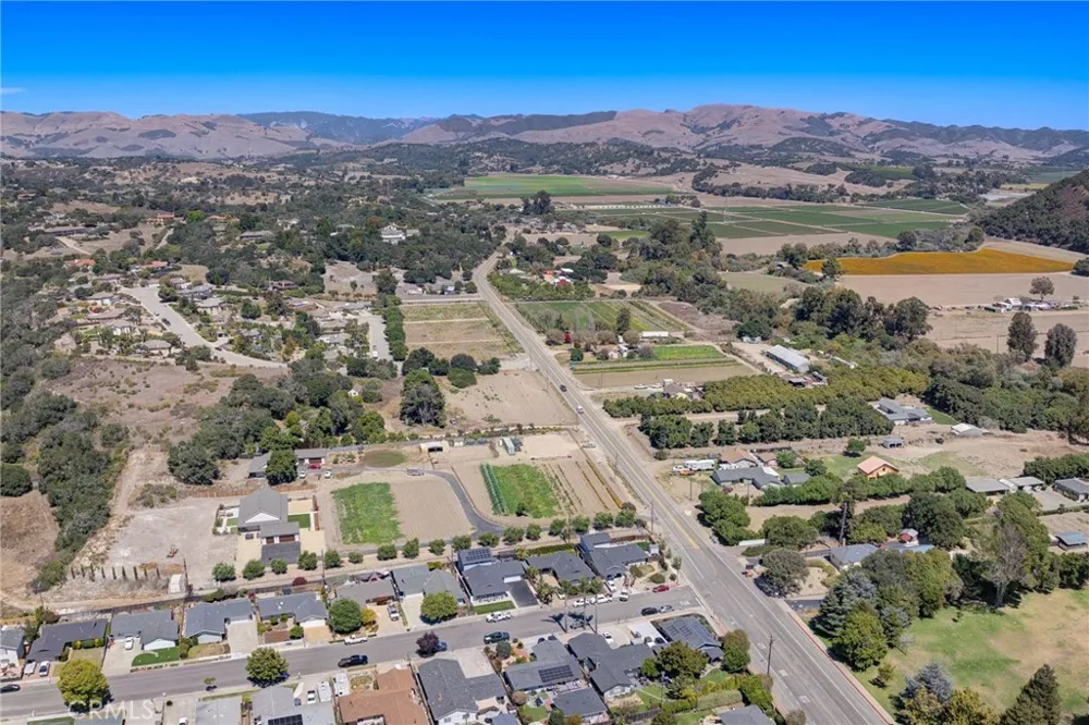 122 Pearwood Arroyo Grande, CA 93420