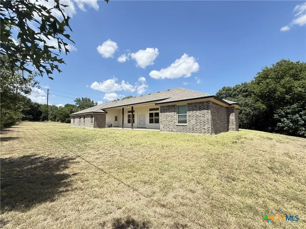 160 County Road 4745 Kempner, TX 76539