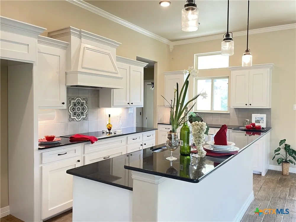 160 County Road 4745 Kempner, TX 76539