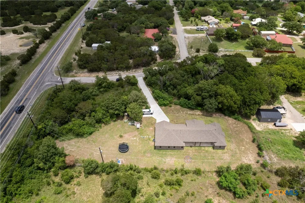 160 County Road 4745 Kempner, TX 76539