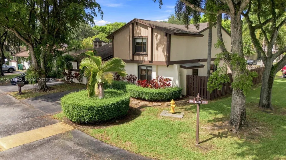 6820 SW 128th Ct #6820 Miami, FL 33183