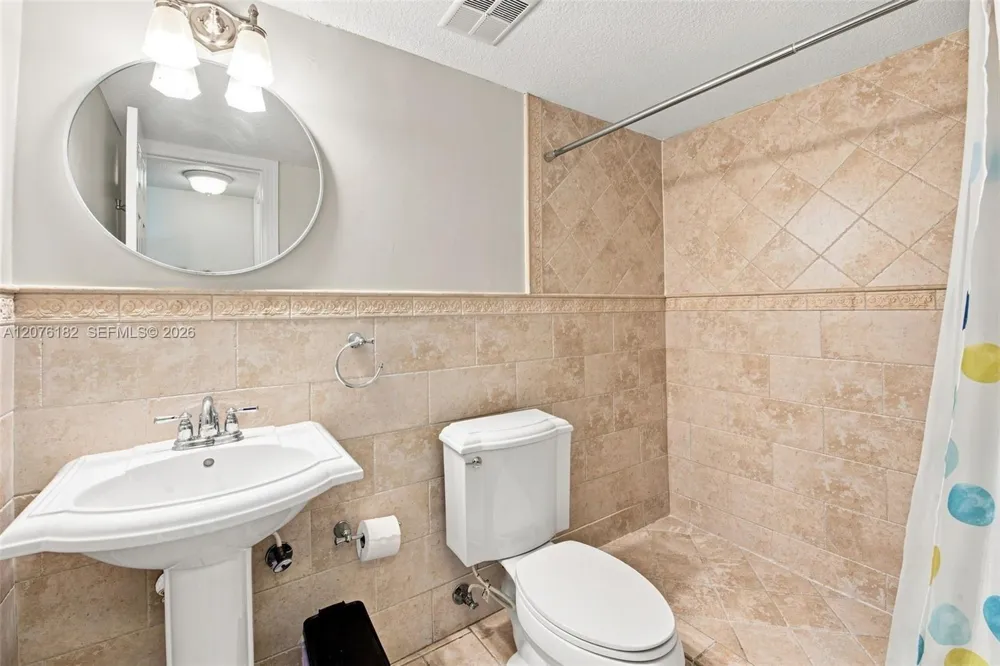 6820 SW 128th Ct #6820 Miami, FL 33183