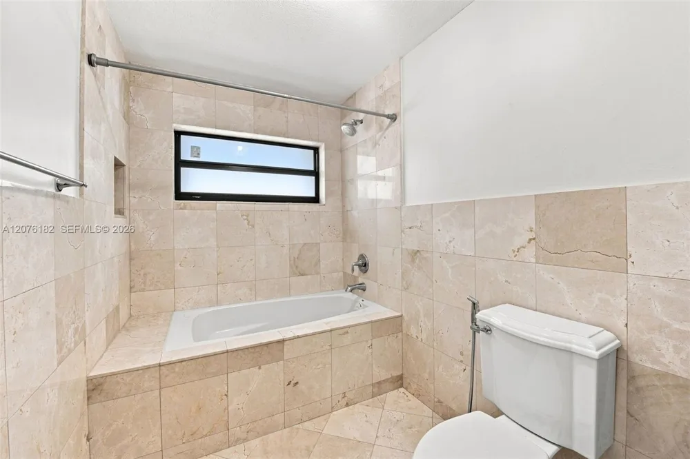 6820 SW 128th Ct #6820 Miami, FL 33183