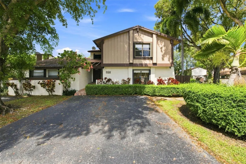 6820 SW 128th Ct #6820 Miami, FL 33183