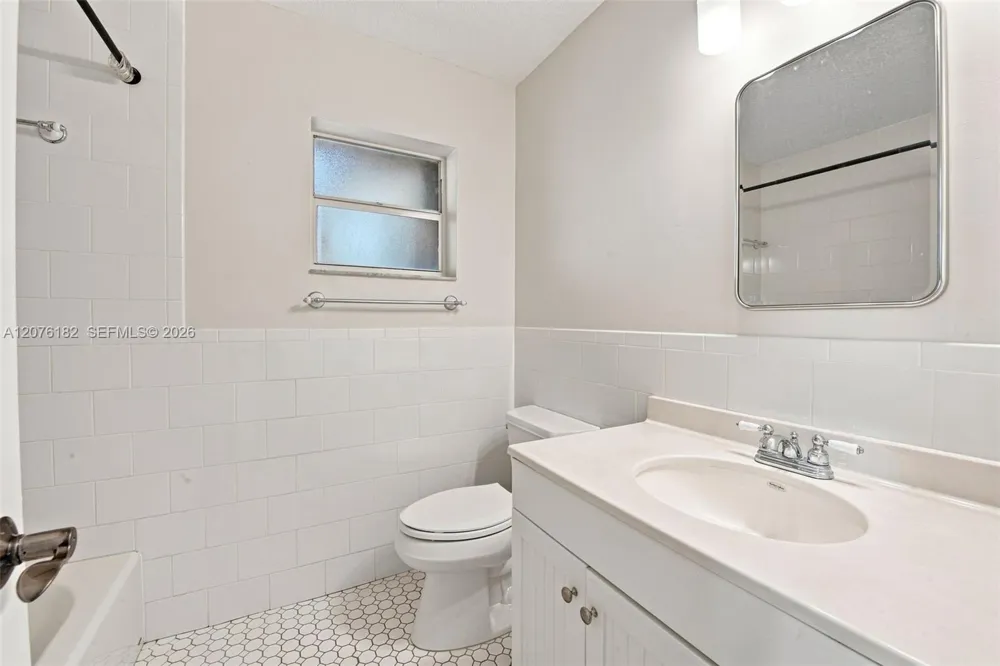 6820 SW 128th Ct #6820 Miami, FL 33183