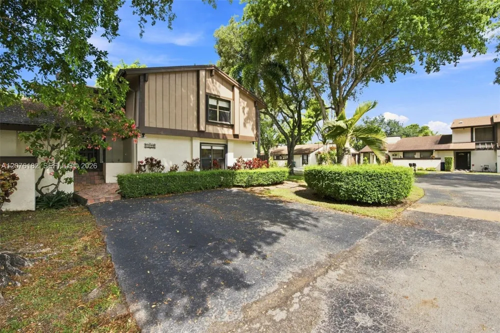 6820 SW 128th Ct #6820 Miami, FL 33183