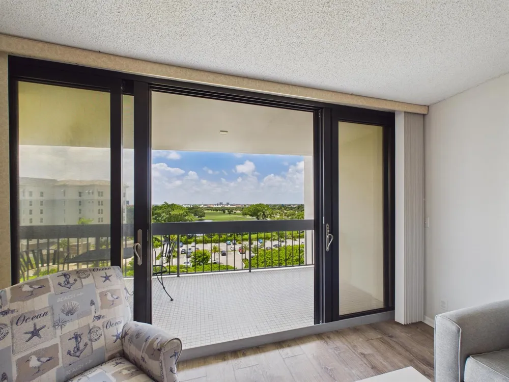 2400 PRESIDENTIAL WAY #704 West Palm Beach, FL 33401