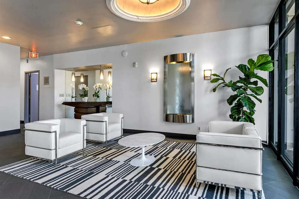 2400 PRESIDENTIAL WAY #704 West Palm Beach, FL 33401