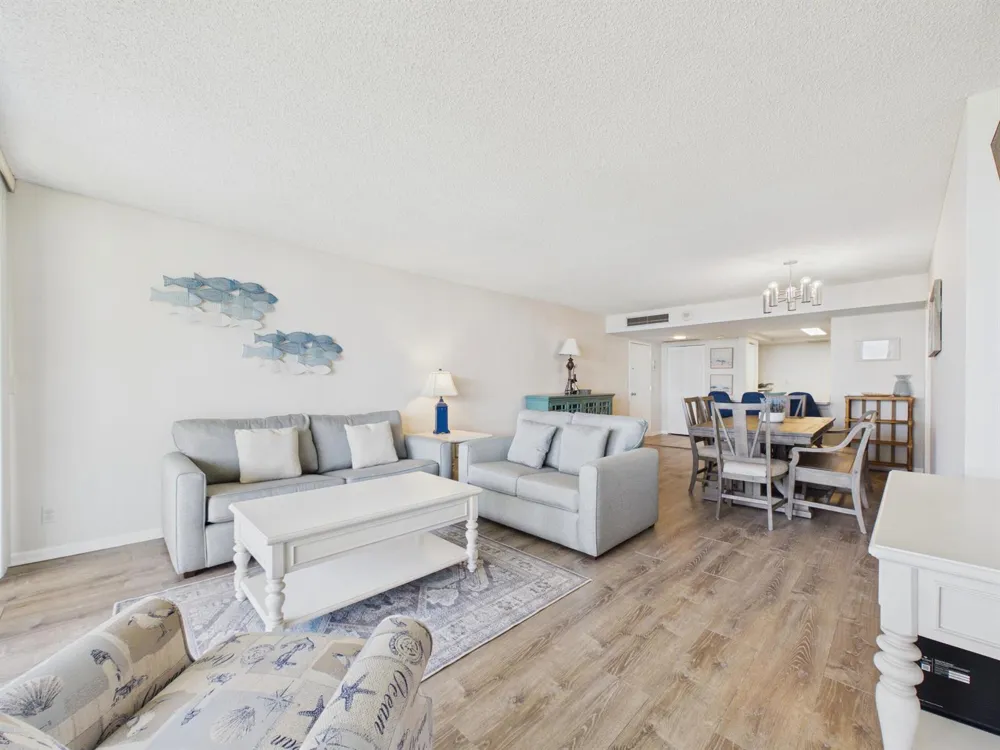 2400 PRESIDENTIAL WAY #704 West Palm Beach, FL 33401