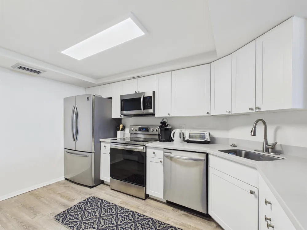 2400 PRESIDENTIAL WAY #704 West Palm Beach, FL 33401