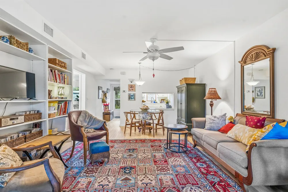 677 ROYAL PALM BOULEVARD #7 Vero Beach, FL 32960
