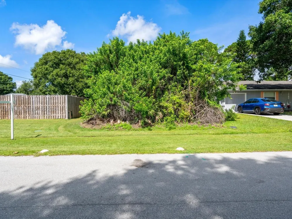 1776 SW Day St Port St. Lucie, FL 34953