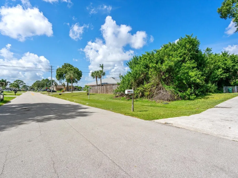 1776 SW Day St Port St. Lucie, FL 34953