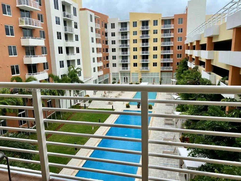 2775 NE 187th St #419 Aventura, FL 33180