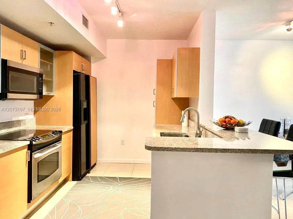 2775 NE 187th St #419 Aventura, FL 33180