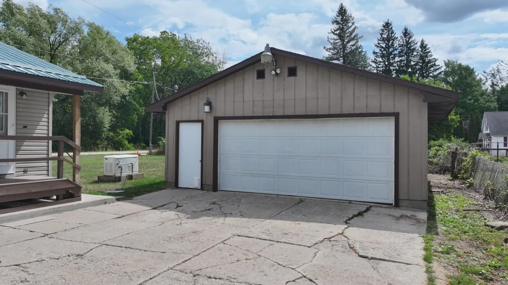 10687 Dwight Street Mecosta Township, MI 49320
