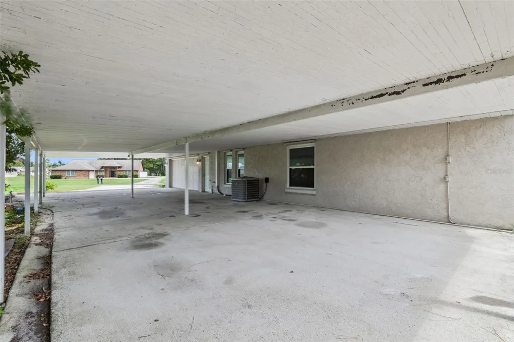 2504 GLENWOOD DRIVE Edgewater, FL 32141