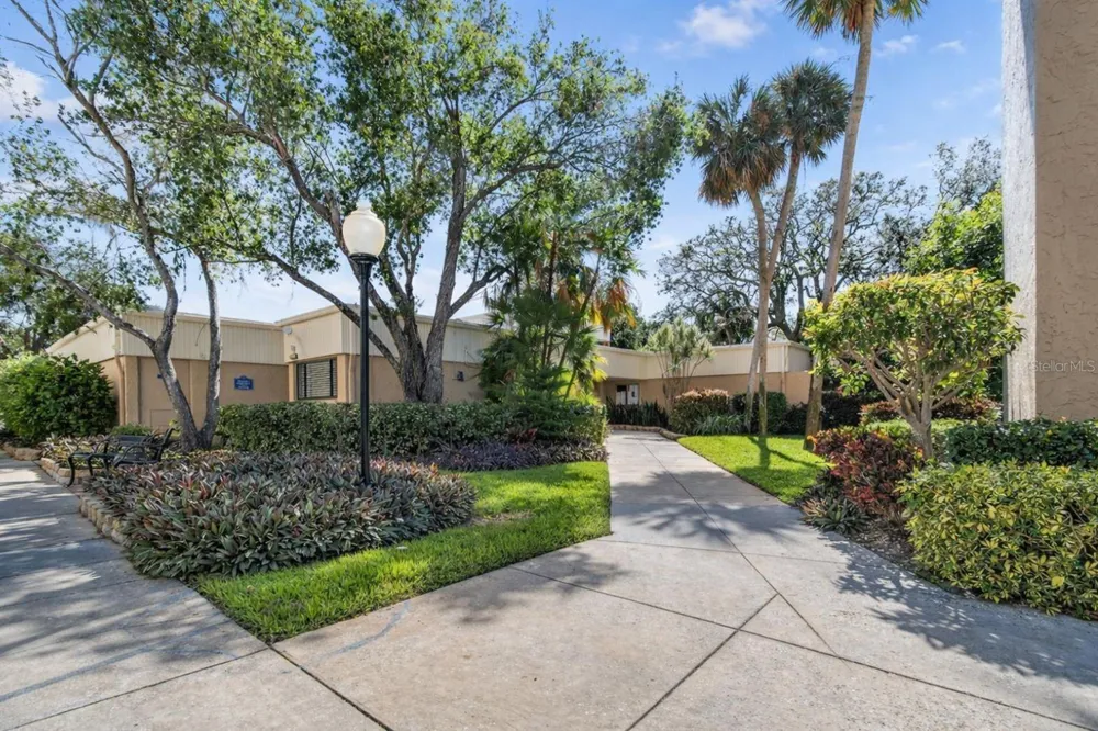 2616 COVE CAY DRIVE #402 Clearwater, FL 33760
