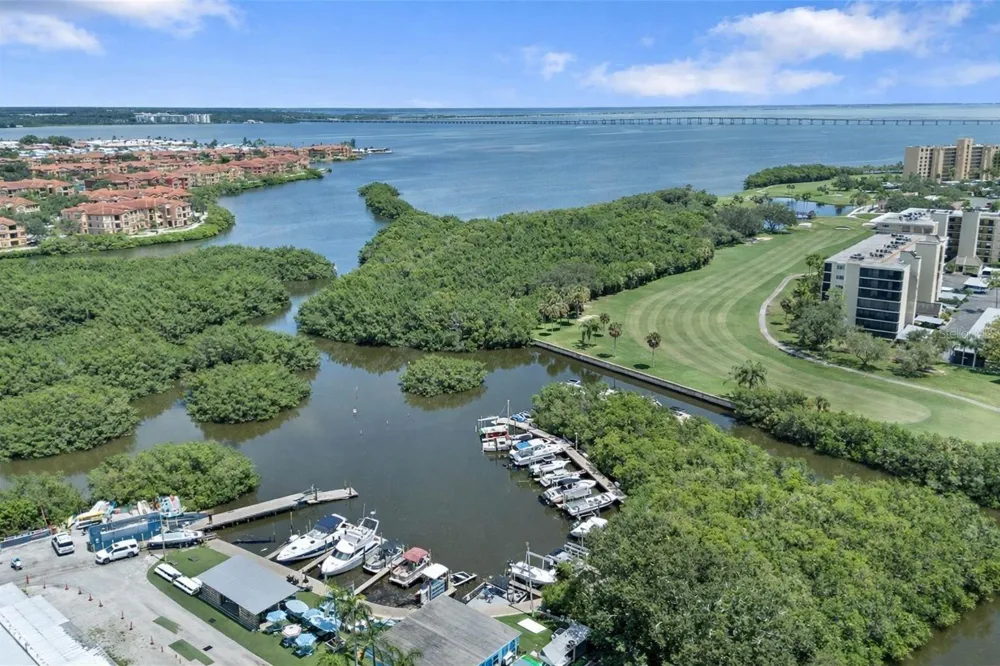2616 COVE CAY DRIVE #402 Clearwater, FL 33760