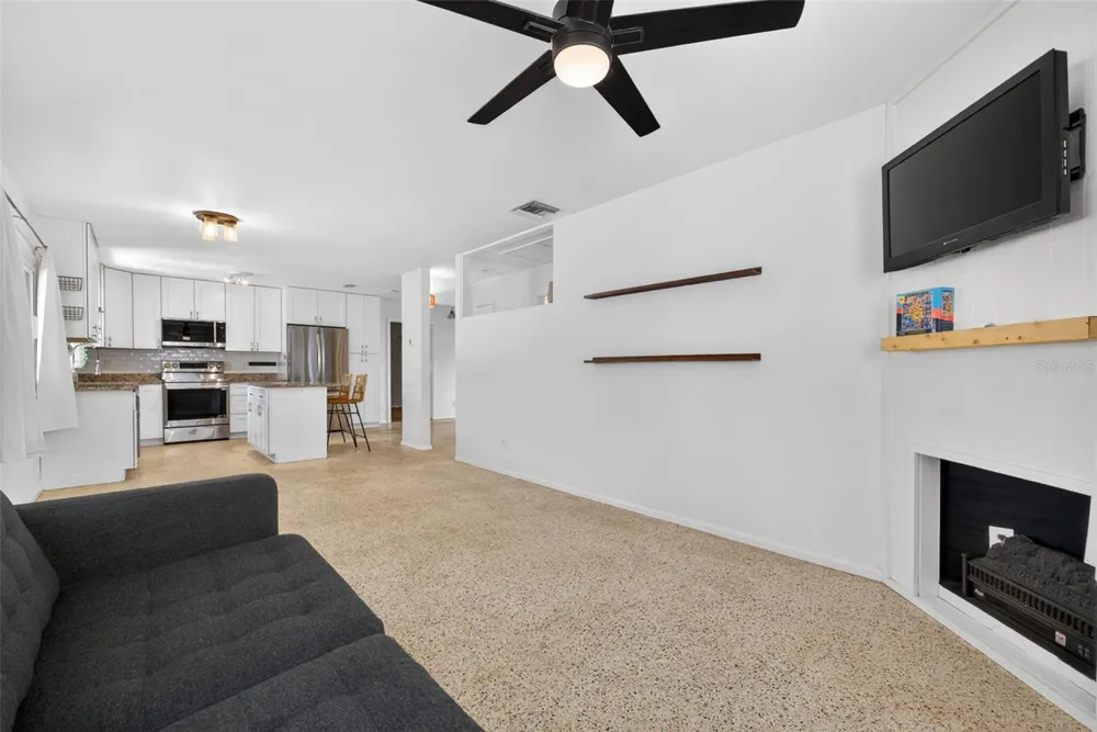 5400 97TH TERRACE Pinellas Park, FL 33782