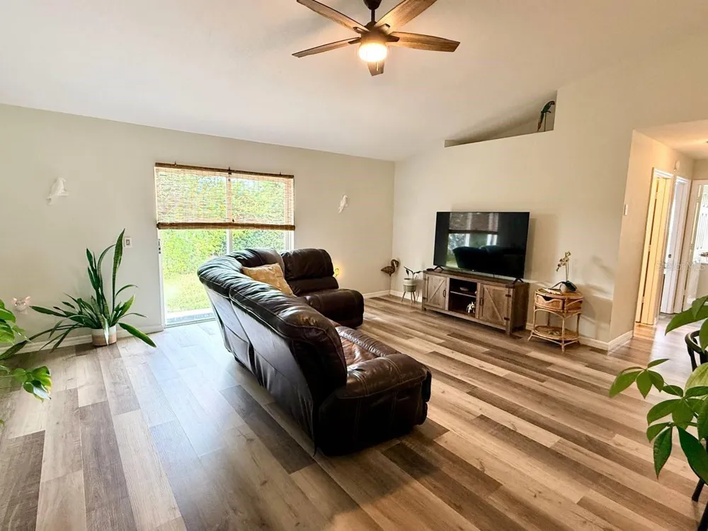 267 AUTUMN RIDGE ROAD Deltona, FL 32725