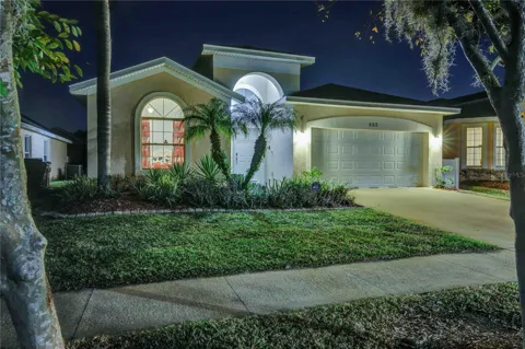 932 EMERALD GREEN COURT