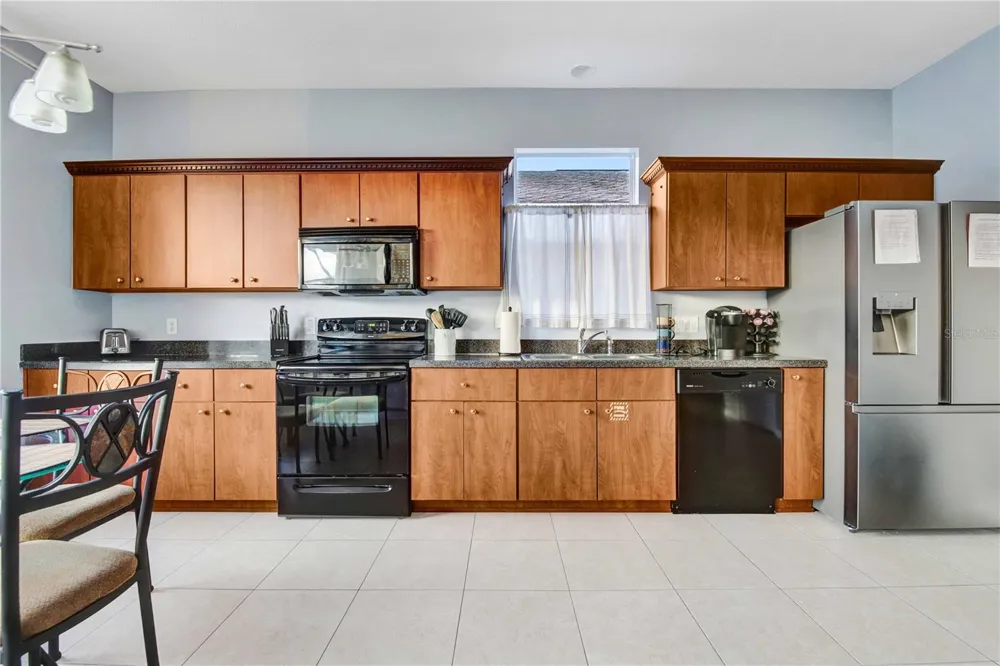 932 EMERALD GREEN COURT Kissimmee, FL 34746