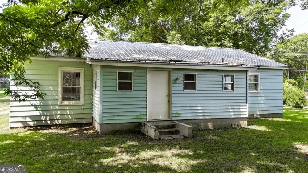430 Elm ST Calhoun, GA 30701