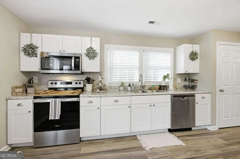 430 Elm ST Calhoun, GA 30701