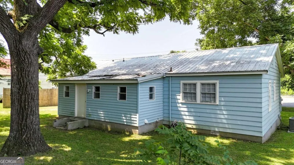 430 Elm ST Calhoun, GA 30701
