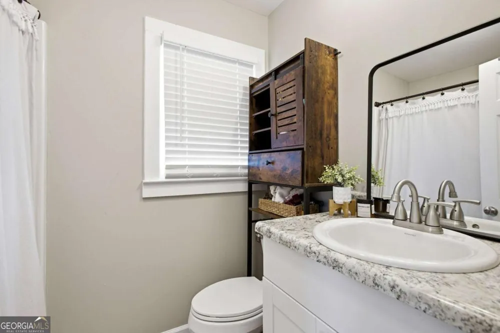 430 Elm ST Calhoun, GA 30701
