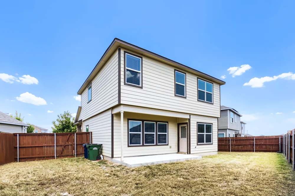 125 Guardian Angel Court Jarrell, TX 76537