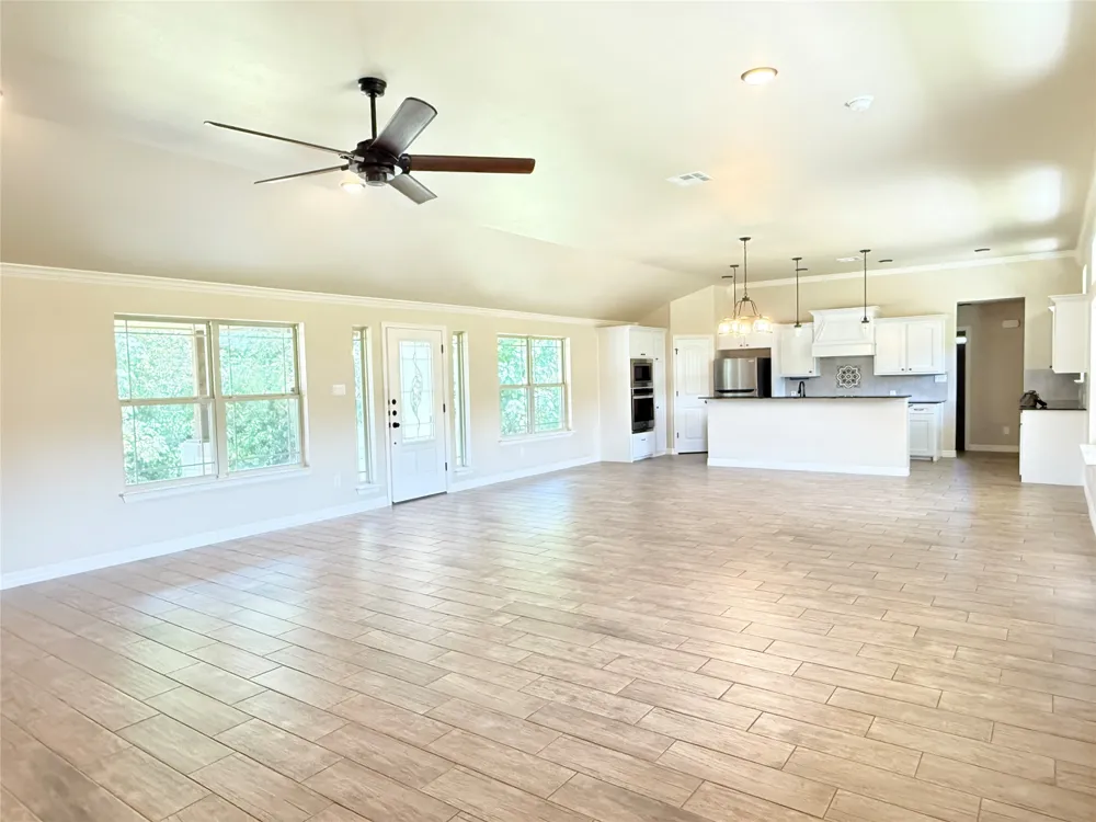 160 County Road 4745 Kempner, TX 76539