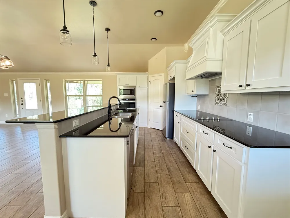 160 County Road 4745 Kempner, TX 76539