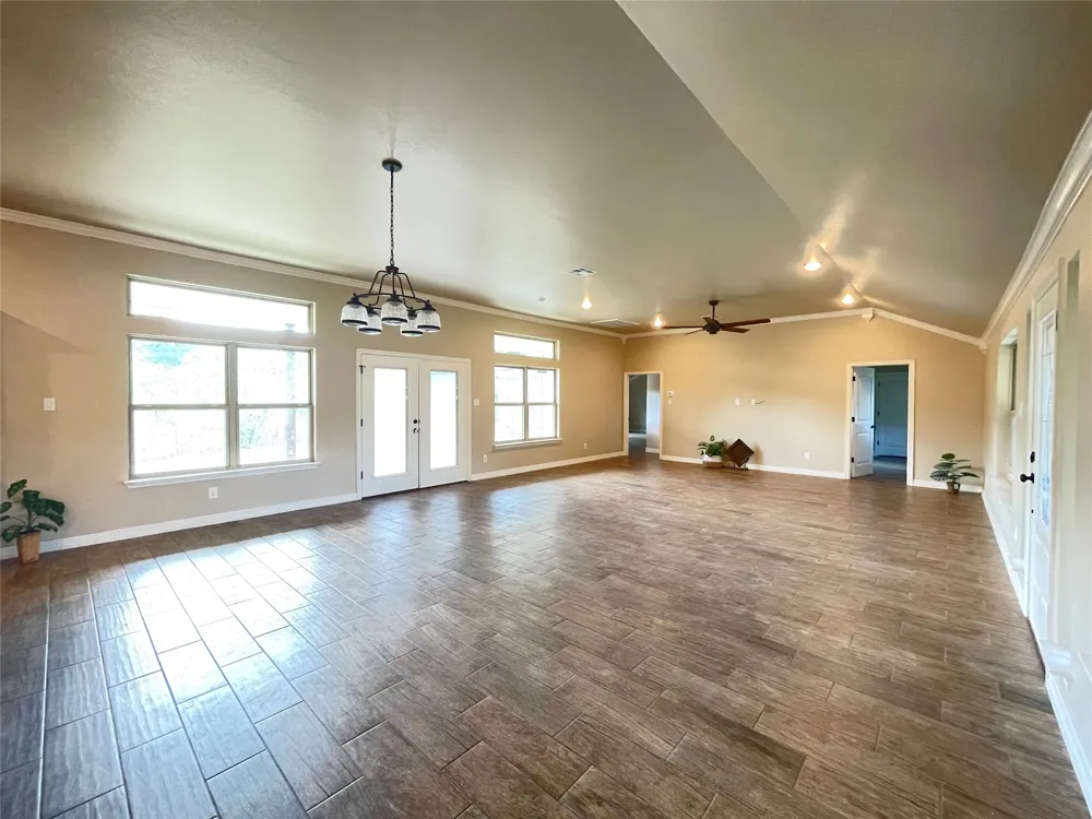 160 County Road 4745 Kempner, TX 76539