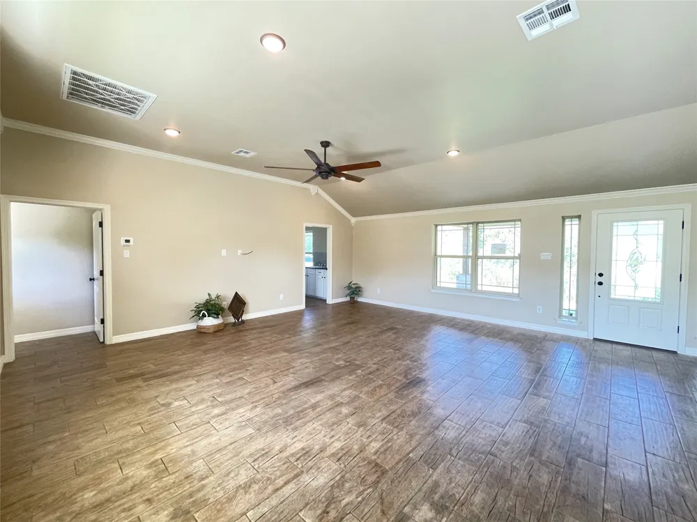 160 County Road 4745 Kempner, TX 76539