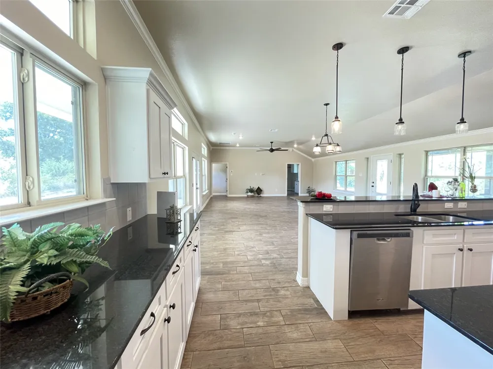 160 County Road 4745 Kempner, TX 76539