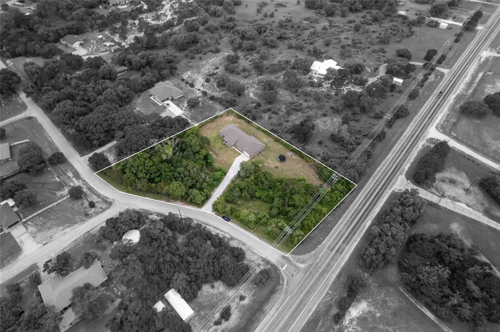 160 County Road 4745 Kempner, TX 76539