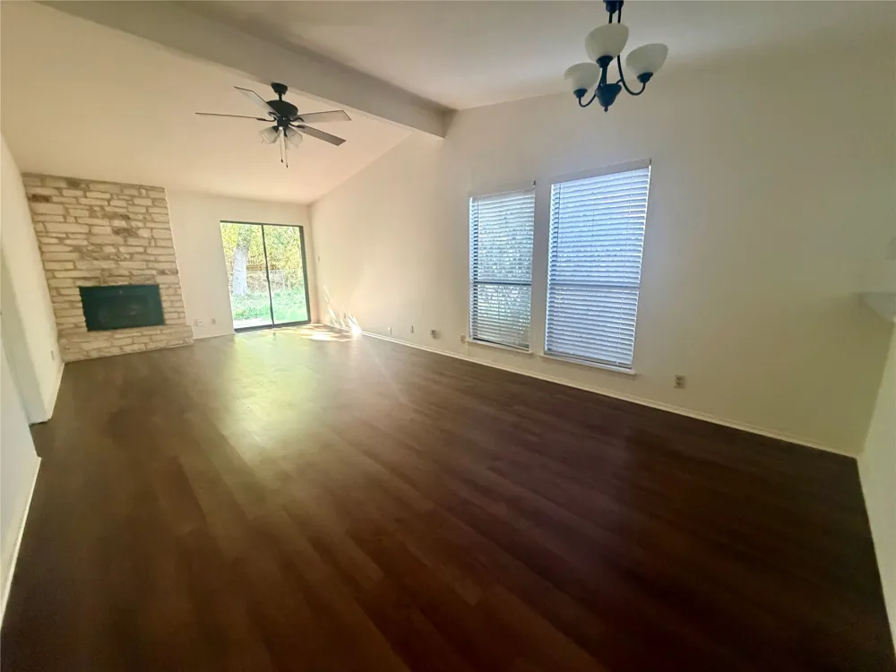 8105 S 1st Street #B Austin, TX 78748