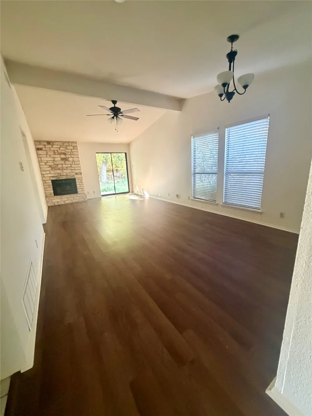 8105 S 1st Street #B Austin, TX 78748